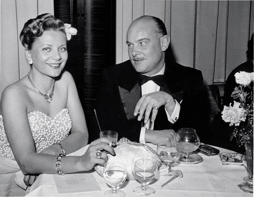 Vintage Lifestyle Elegance